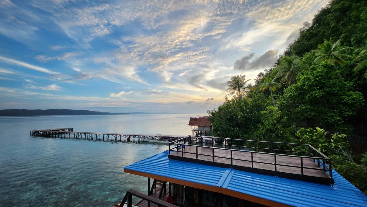 Terimakasih Homestay Pulau Mansuar Екстер'єр фото